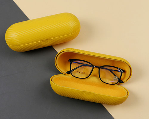Luxury Carbon Fiber Pattern Hard Eyeglass Case | Custom Color & Logo | Eyewear Packaging Solution