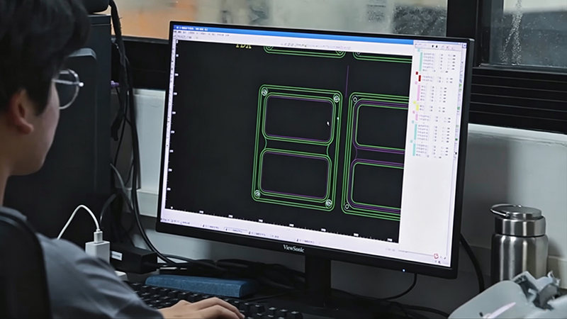 Inside LeaderCases: A 2-Minute Tour of Our Custom Packaging Facility Inside LeaderCases: A 2-Minute Tour of Our Custom Packaging Facility