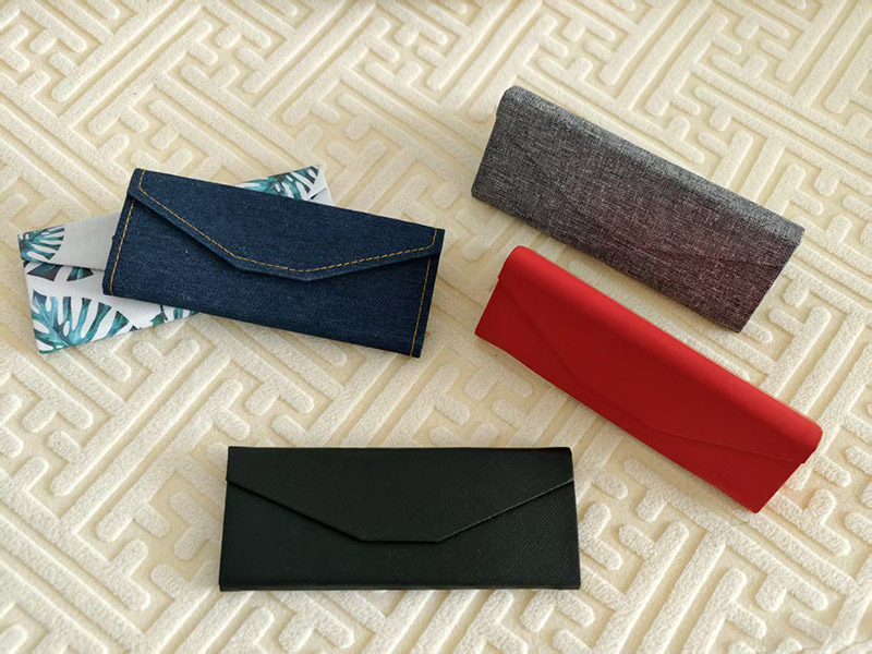 Why Custom Foldable Triangle Eyewear Cases are Essential for Modern Eyewear Brands